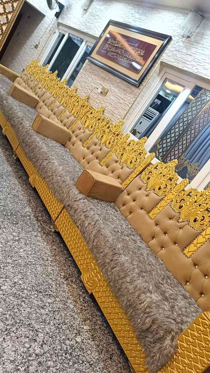 السلام عليكم
ديوان للبيع نظيف جدا للاستفسار ***********
