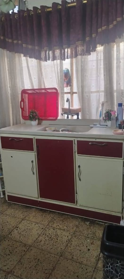 غراض للبيع مستعمل نظيف الاستفسار ع الرقم ***********
