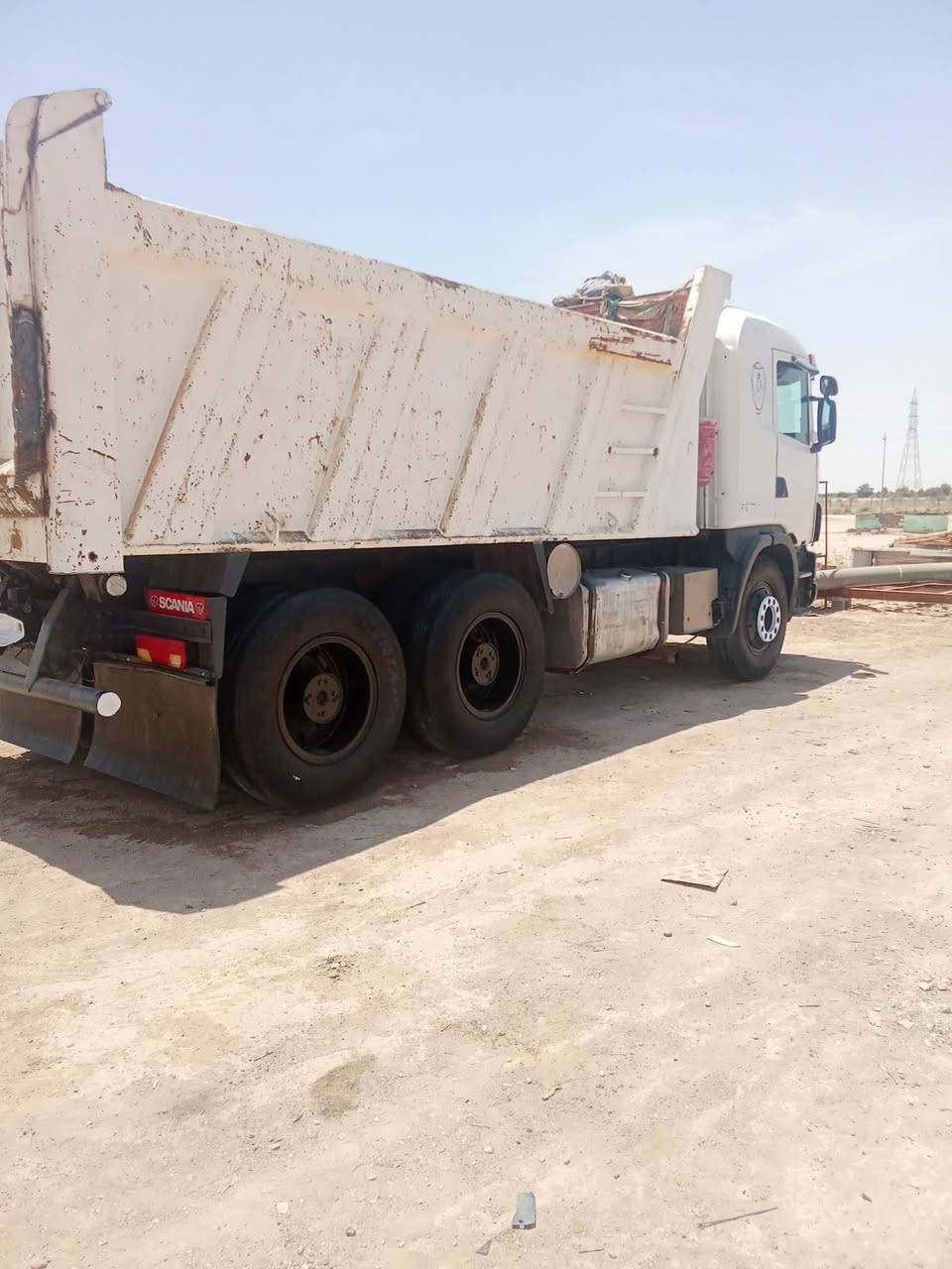 سلام عليكم 
سكانيا البيع مديل ١٩٩٧ رقم بصره شرط التحويل 
السعر ١٧٥ الاستفسار اكثر الاتصال على الرقم ***********
