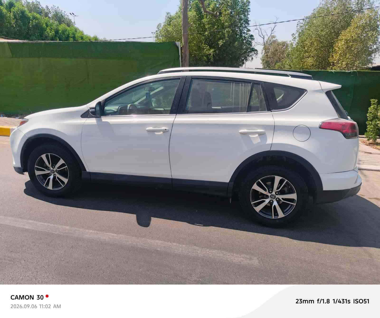 السلام عليكم للبيع تيوتا راف فور RAV 4
موديل 2018 مواصفات XLE يعني لمتدد 
حادث مال امريكا جاملغ جه السايق والبنيد 
رقم اربيل سنويه مجدده
وبل عراق صار بيها جاملغين الخلفيات صبغ بدون
اي دواخل ودعاميات مصبوغات ثنينهن السياره عليها تخم 
تاير جديد السياره جاهزه تراي وين ميعجبك اكفلك السياره من 
اللغود والشواصي والدواخل 
 غير متواجد عل فيس اتصال فقط 
***********
السعر 140 وبيها مجال شي قليل 
العنوان بغداد الأمين

