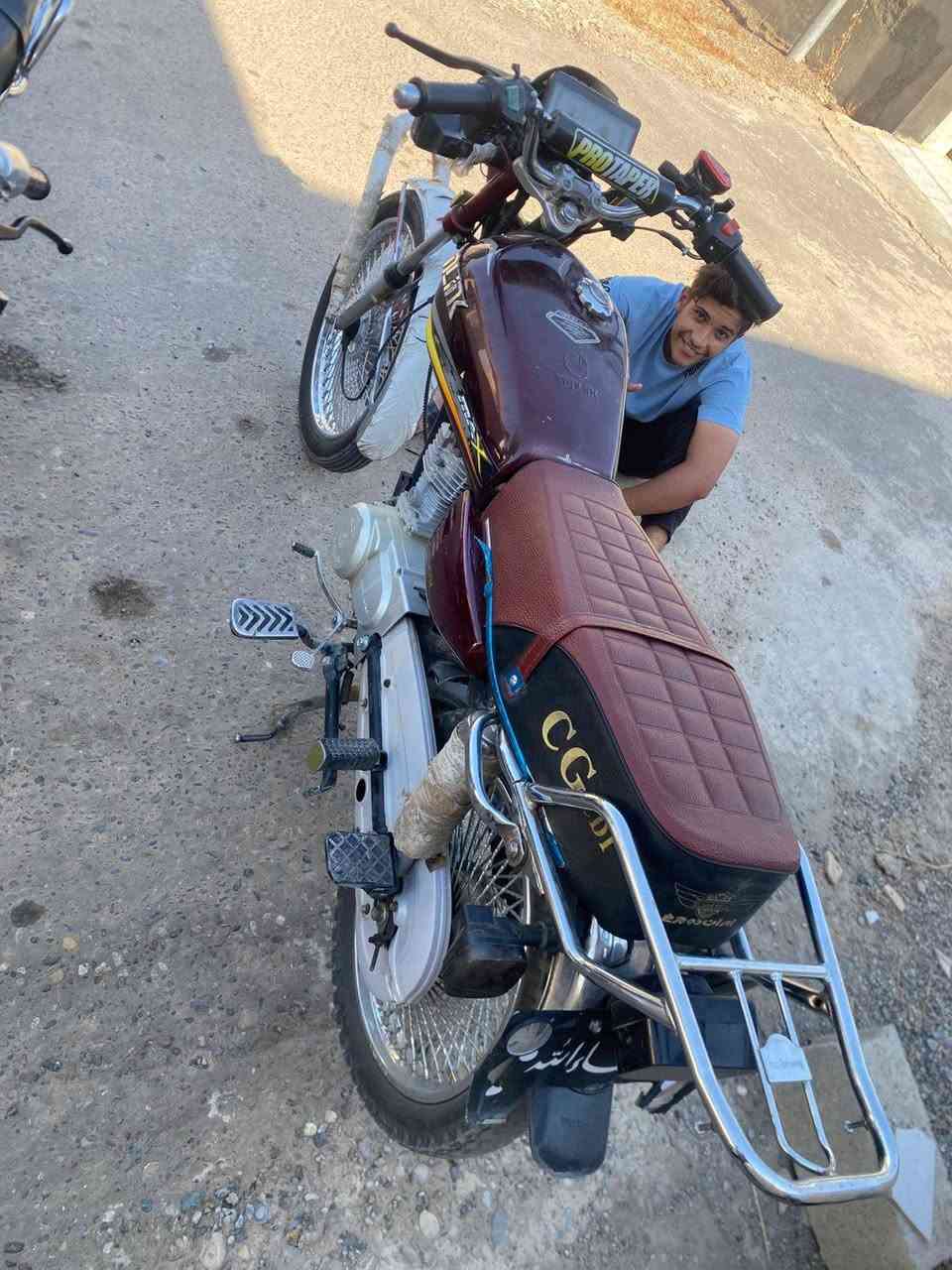 السلام عليكم دراجه اربعه كير موديل 2025 محرك مفتوح كهرباء شغاله طفت الشاشه والاشاير فجأ دبلات شغاله نصبتها حلوه ب450وبيها مجال ويرهم مراوس ***********
ماكدر اطلع بل دراجه تريد تجي للباب
