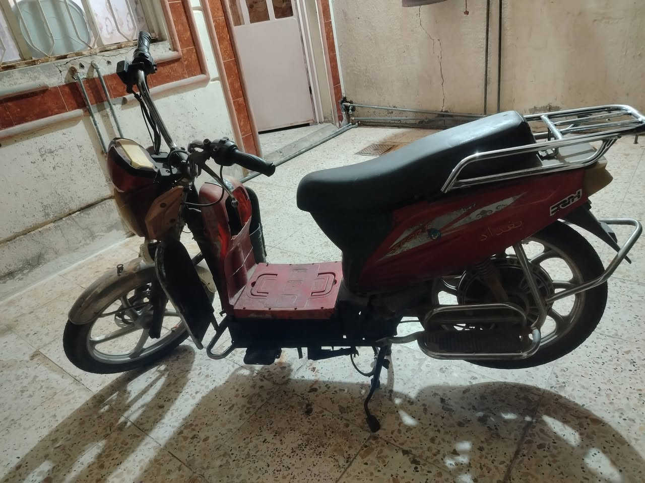 دراجة شحن هارلي كشر بدون بطاريات مثل مامبين بالصورة كلشي شغال بي وحتى التايرات مالته جديده
مكاني الفلوجة غير متواجد ع فيس فقط على رقم الموبايل مكلف بالنشر
#السعر 75 الف وبي مجال للطيبين 
#للأستفسار
***********
