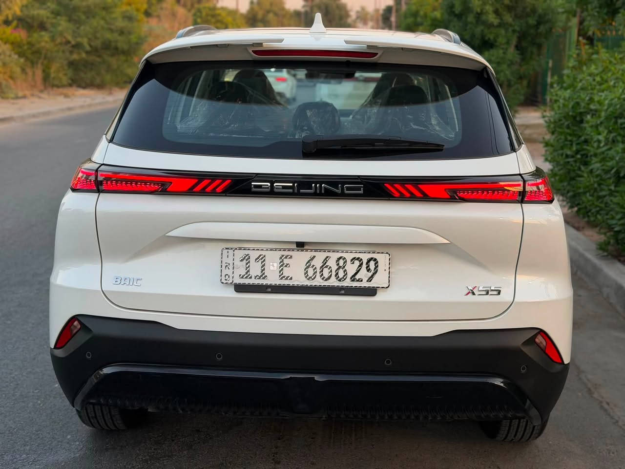 السلام عليكم
‏للبيع سيارة BAIC X55 
موديل 2025، 
السياره زيرووو ضمان شركه الصادق
سيارة تجمع بين القوة اليابانية والتكنولوجيا الحديثة
‏ : محرك 1500 Turbo، مع منظومة كير ومحرك (ميتسوبيشي ياباني) لأداء عالي واعتمادية.
‏ شاشات منفصله 
‏نضام تبريد لمس 
‏حساسات خلفيه اماميه
‏كراسي كهرباء +(تدفئه كراسي )
‏بانوراما
‏ثلاجه  
‏كامرات
‏تشغيل عن بعد 
‏نضام ركن تلقائي
‏تحكم اوامر صوتيه  بلنوافذ والتبريد والموسيقى 
‏وهواي مواصفاته 
‏ أنظمة القيادة: مزودة بـ 4 أنظمة قيادة مختلفة تناسب جميع الطرق.
‏ الضمان: السيارة تحت ضمان الشركة لمدة 6 سنوات (راحة بال كاملة).
السعر 27 مليون 250 الف دينار عراقي
 وبيها مجال إن شاء الله 
‏ مكاني بغداد _ الاعظمية
***********
