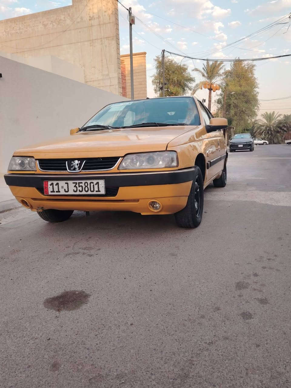 سلام عليكم بيجو لميس ٢٠١٥ مكفوله كير مكينه تبريد ثلج للبيع *********** سعرها ٣٨ وبيها مجال للشراي
