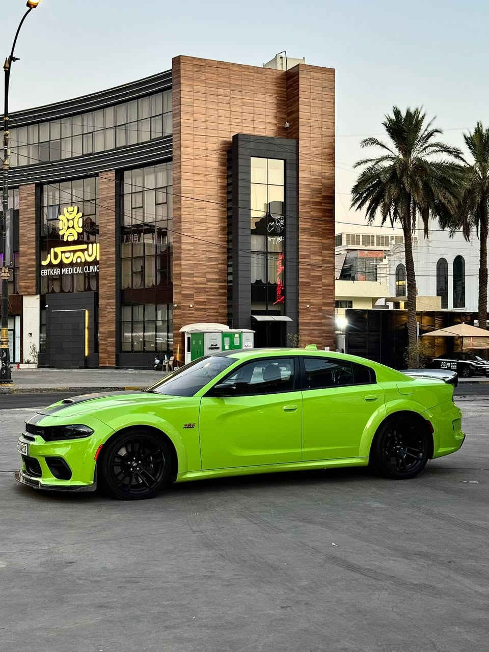 للبيع جارجر سكات باك 2023 وايد بدي اصل Last Call النداء الاخير
فول مواصفات 1/1 عدا الفتحة  رادار امامي السيارة جديدة جداً ومابيها كل نقص
حادثها جاملغات خلفية وقبق جنطة جداً بسيط 
مكان السيارة الدورة حي الصحة 
سعرها 285 وبيها مجال بسيط
هاتف ***********
