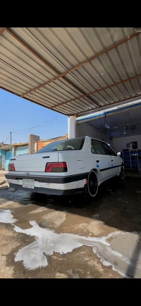 405 GLX • ٢٠١٢ • رقم نجف