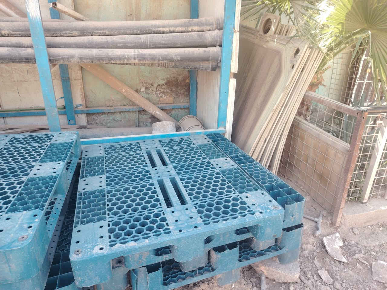 سكيب بلاستك قياس 100 * 120 للبيع
***********/بابل
