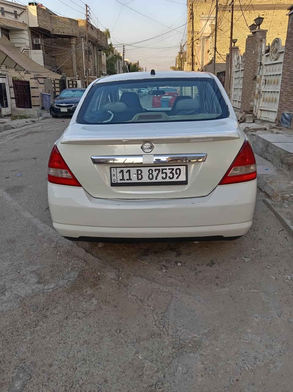 نيسان تيدا 2006
رقم بغداد انگليزي بأسمي هزه جديده صبغ عام

مكينه وكير حاوية لك  وتبريد ثلج خير من الله

تخم تاير جديد كهربائيات كله شغاله لايت لد شمسي
باتري جديد نوزلات وبلكات ومجاول وعبوة بنزين كله جديد ادامه كامله سياره ناعمه وسريعه ترايها كلش حلو
مكاني بغداد حي الجهاد سعر 60

***********
