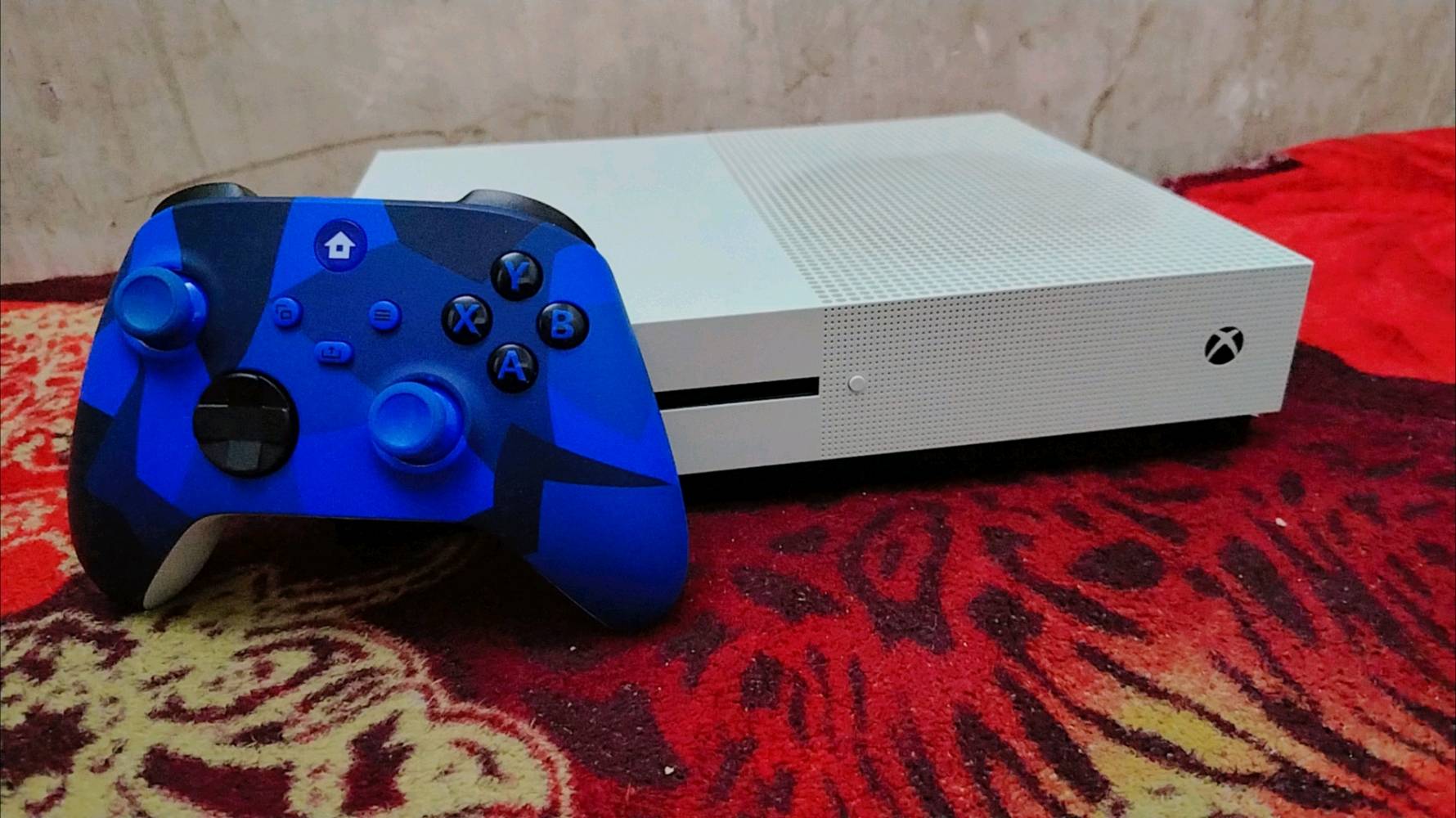 🔥 للبيع Xbox One S – مساحة 1 تيرا 🔥🎮

🎮 الجهاز: Xbox One S
💾 المساحة: 1 تيرا
🎮 معاه ألعاب
🎟️ Game Pass حسب
📦 مع كامل ملحقاته
🚚 متوفر توصيل 🛵📦

📩 للتواصل: خاص أو امراسلة الرقم
📞 ***********

🔥 جهاز مرتب وجاهز للعب — لا تفوّت الفرصة!