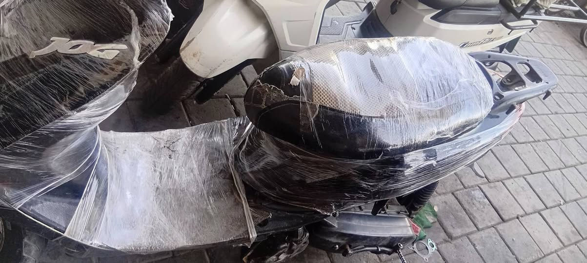 دراجه عصفوريه رياضي بيها صوت قليل وعوزها ترتيب بسيط سعرها 160 وبيها مجال مكاني بغداد مدينه الصدر
السلام عليكم 

دراجه عصفوريه رياضي بيها صوت قليل وعوزها ترتيب بسيط سعرها 160 وبيها مجال مكاني بغداد مدينه الصدر
