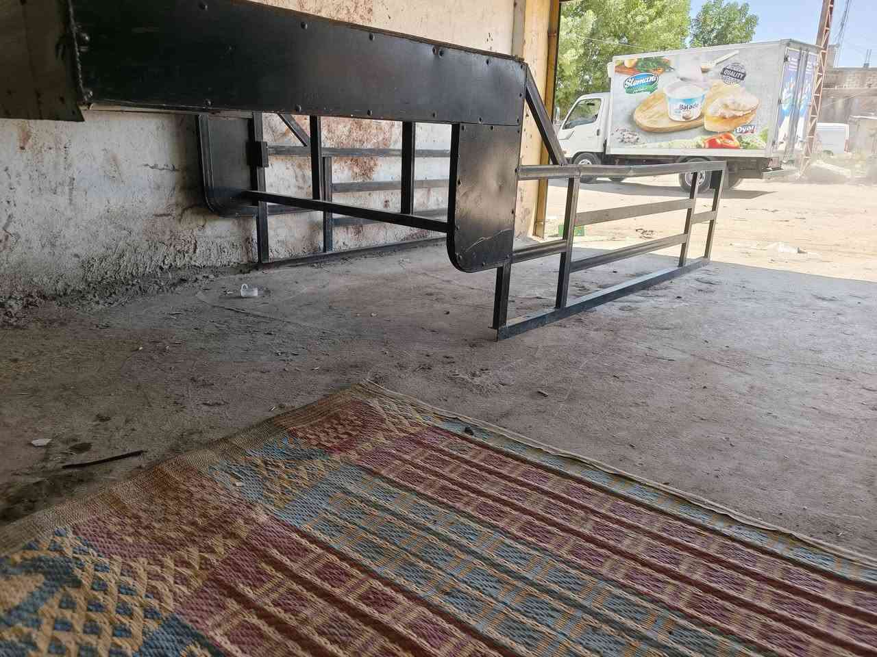 اسلام عليكم محجر للبيع محجر مجنن وقوي حديد وكدام عينك المحجر مكان كربلاء طويريج الشراي ينتصل ***********....***********
