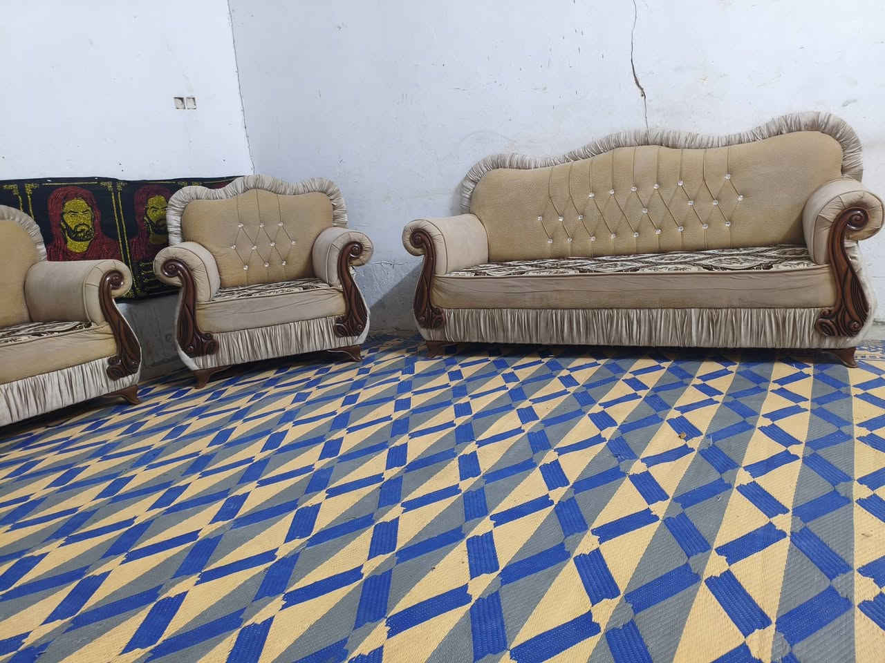 تخم ملكي 10 مقاعد اخو جديد اي ضرر مابي تزكام درجى اولى سعره 325 وبي مجال مكاني كربلاء حي العامل يوجد توصيل بكروه *********** يوجد واتساب
