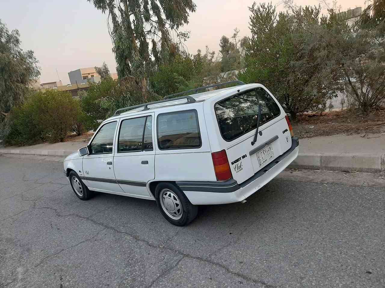 كاديت • ١٩٩١ • محرك ١٦
