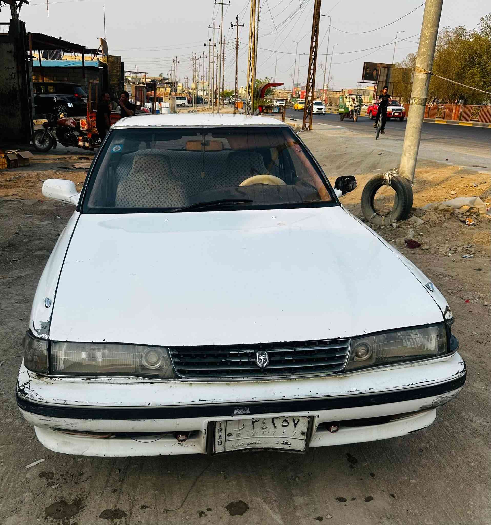 مرخصة الادمن سياره مارك كصيف موديل 90 السنويه لي 2028 بأسم صاحبها السعر 25 ورقه وبيها مجال بيها المشط يحتاج إضافة دهن من تطلع حداديه متوسطه زينه رقم التلفون ***********
