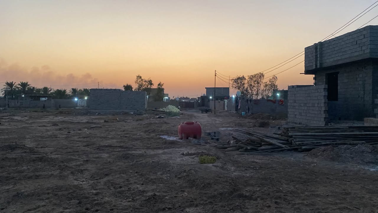 قطعة أرض للبيع مساحتها 150 متر زراعي 
الزبيدية حي الكرار
نهاية السايدين ( شارع مول ابو نور ) 

واجهة 7 ونص 
نزال 20 
كهرباء قريبة جدا 

للاستفسار والتواصل 
***********
