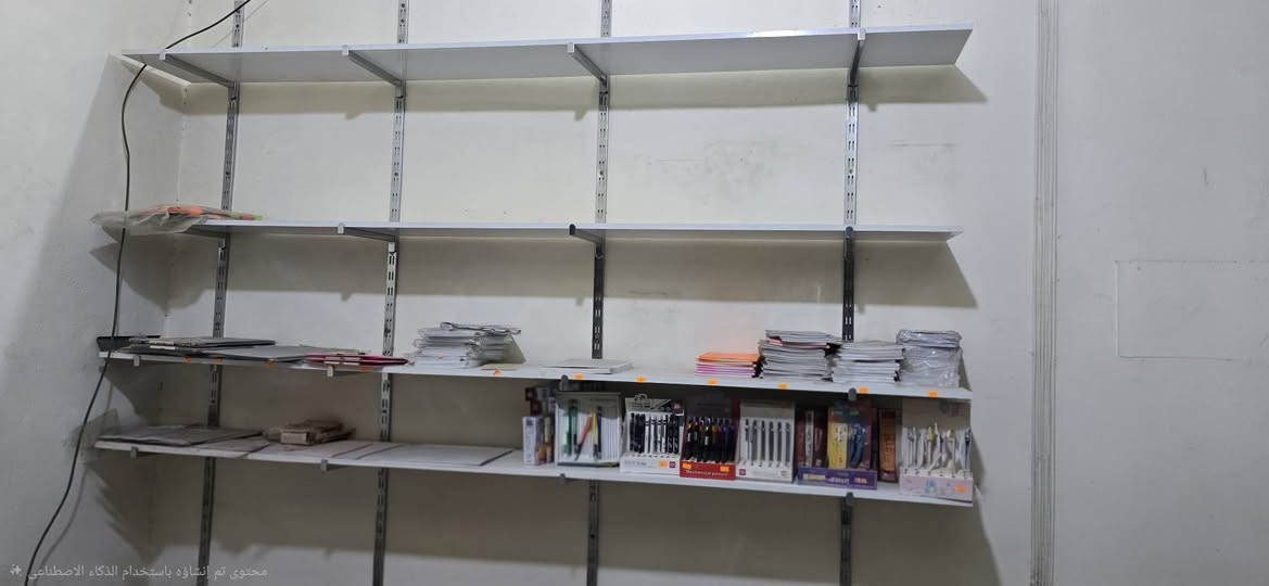 للبيع رفوف جدارية بحالة شبه جديدة ✨
للبيع مجموعة رفوف جدارية، نظيفة جداً وحالتها أخو الجديد، مستخدمة استخدام خفيف وما بيها كسر أو ضرر.
🔹 5 رفوف مرتبة
🔹 وياهن السكك الحديدية والحاملات كاملة
🔹 الرفوف ثابتة وقوية ومناسبة للتحميل والعرض
🔹 اللون أبيض وحالتها نظيفة
🔹 سهلة التركيب والتثبيت على الجدار
🔹 البيع كاملة ويا جميع ملحقاتها
الرفوف مثل ما مبينة بالصور، والحالة واضحة .
📍 الموقع: بعقوبة – ديالى
📩 للاستفسار أو معرفة القياسات، راسلني خاص. او على الواتساب 
***********
