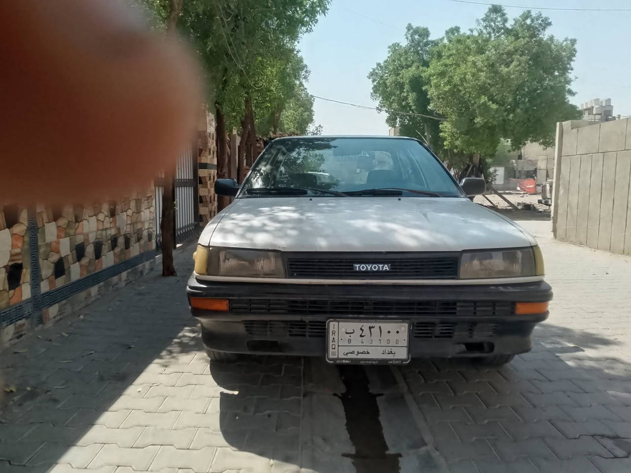 سيارة للبيع كورلا
موديل 1990
يسره بلاد
سياره بلاديه من دعاميها للدعمياء 
سعر 40 ورقه
كلشي نظيف بيها سياره 
رقم الهاتف / ***********
عنوان بغداد جديده رقم فقط على رصيد
