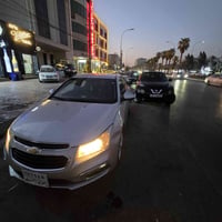 شوفر كروز ٢٠١٥  كير عادي  لون سلفر  ماشيه ٣٩٠ الف  كير محرك مابي شي  ت...
