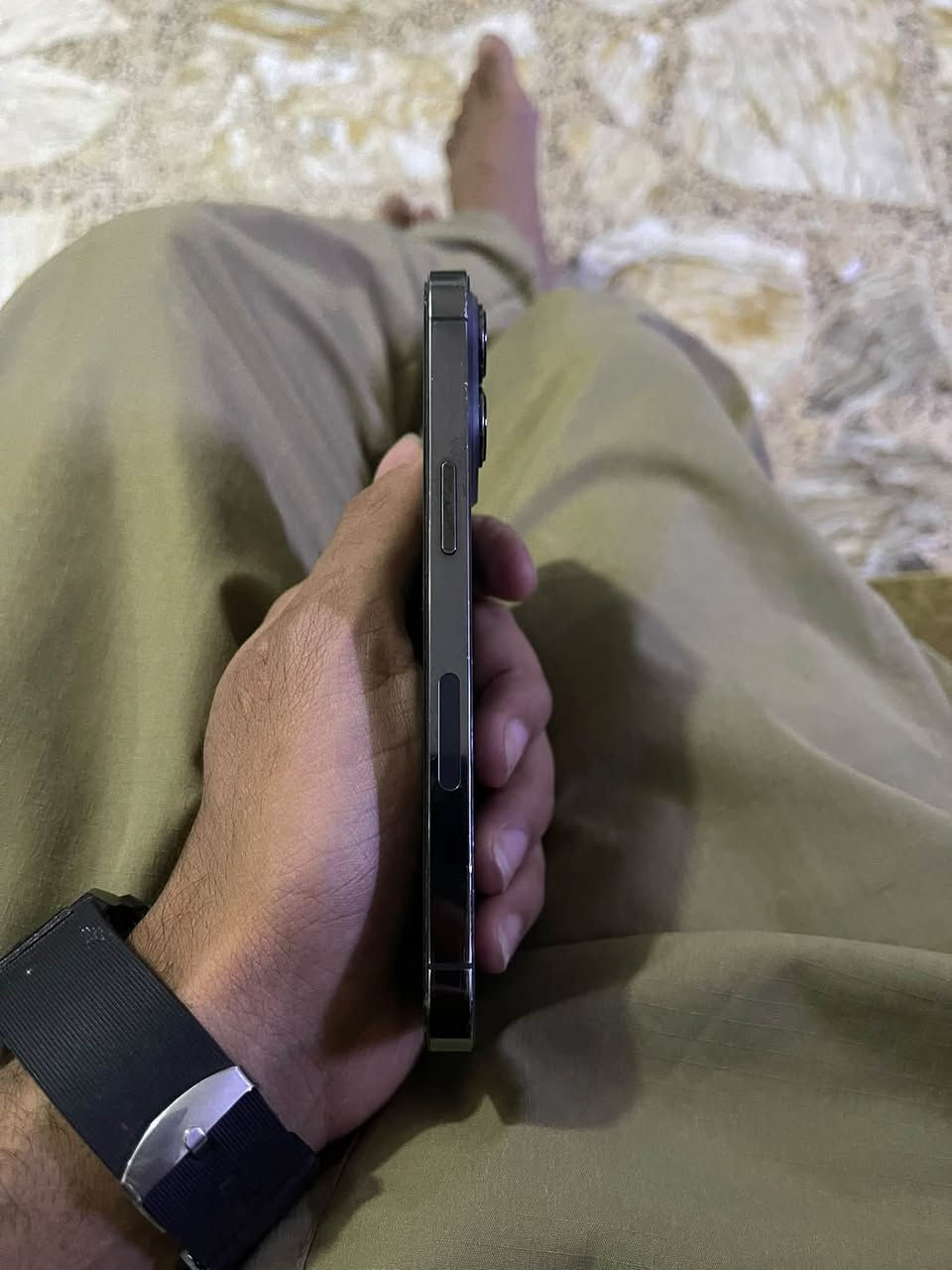 السلام عليكم ايفون 13برو فقط جهاز كله بلادي ما مفتوح ذاكره 256بطاريه84 بلادي بي بس هاذ الفطر ب ضهر مكاني مدينه الصدر السعر 425 ما متواجد هنا بس ع رقم ‭***********‬
