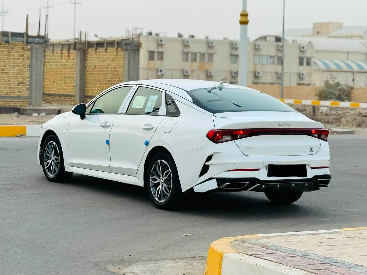 السلام عليكم
كيا k5 خليجي 2023رقم اربيل باسم شركه تحويل وكاله  سياره ماشيهkm84 سياره فول عدا البنوراما بيه ربع الجاملغ الامامي وحافه البنيد سعر 168 شراي اتصل***********
