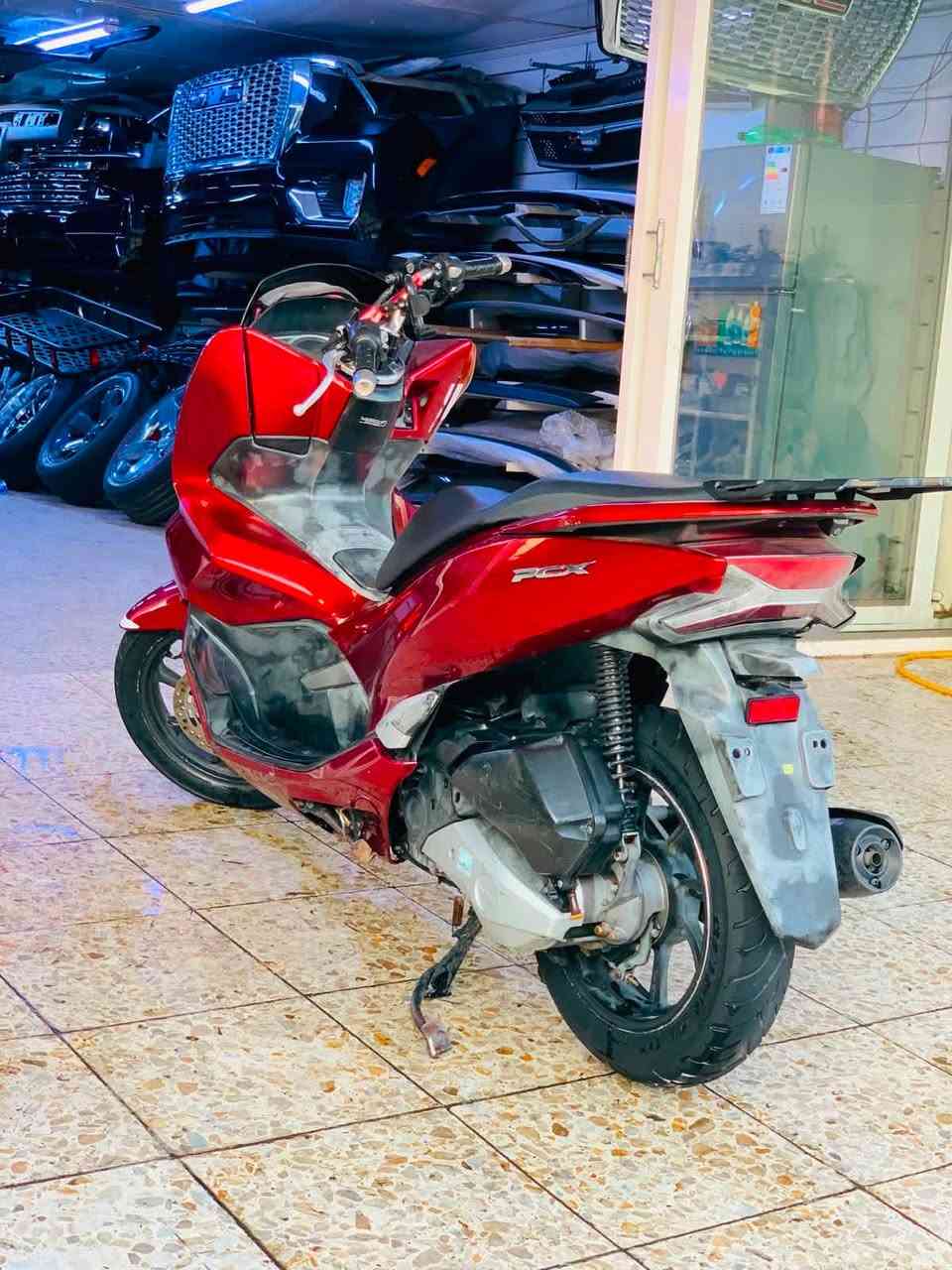 للبيع
دراجه 2020 pcx 

بصمه 
الجيل الثالث كوري 

حجم المكينه 150cc 

لون ماروني 

دكمة عالي ناصي رماش 
حساس زدحام 

الاتصال واتساب 

*********** 

العسر مليون 1850 وبيها مجال 

مكاني بغداد /مدينه الصدر
