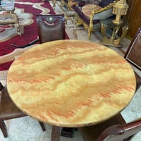 ميز طعام معه اربع كراسي سعر خاص مكان شارع فلسطين 07700691609