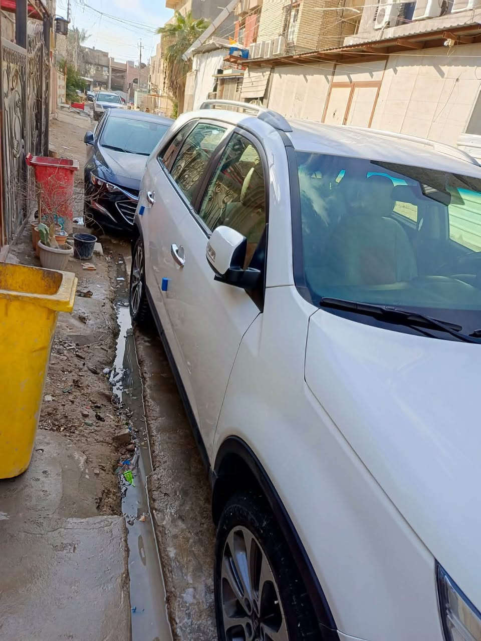 سلام عليكم من رخصة الادمن سورنتو موديل ٢٠١٥ شركه العامه ماشيه ١٣٦ الف km صبغ نصف جاملغ أمامي ونصف جاملغ خلفي بنيد بخ بشرط بدون دواخل سعر 155بيها مجال مكان السيارة بغداد الشعب *********** وات ساب فقط
