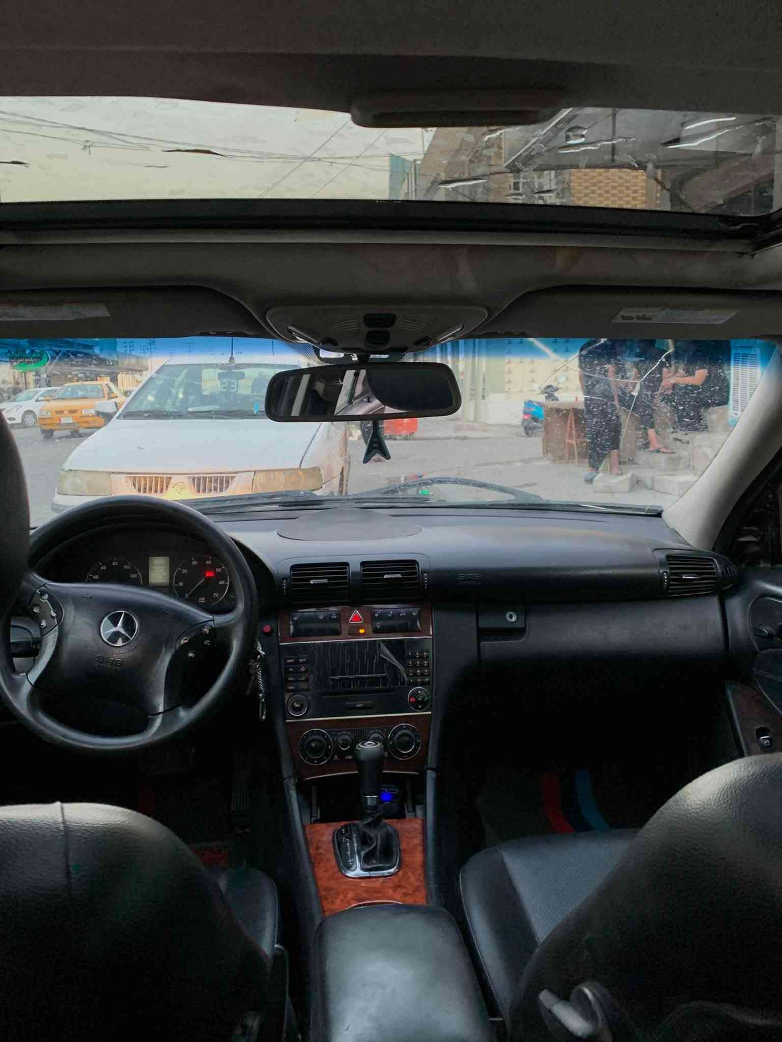 مرسيدس W203 • ٢٠٠٦ • V350 جديد