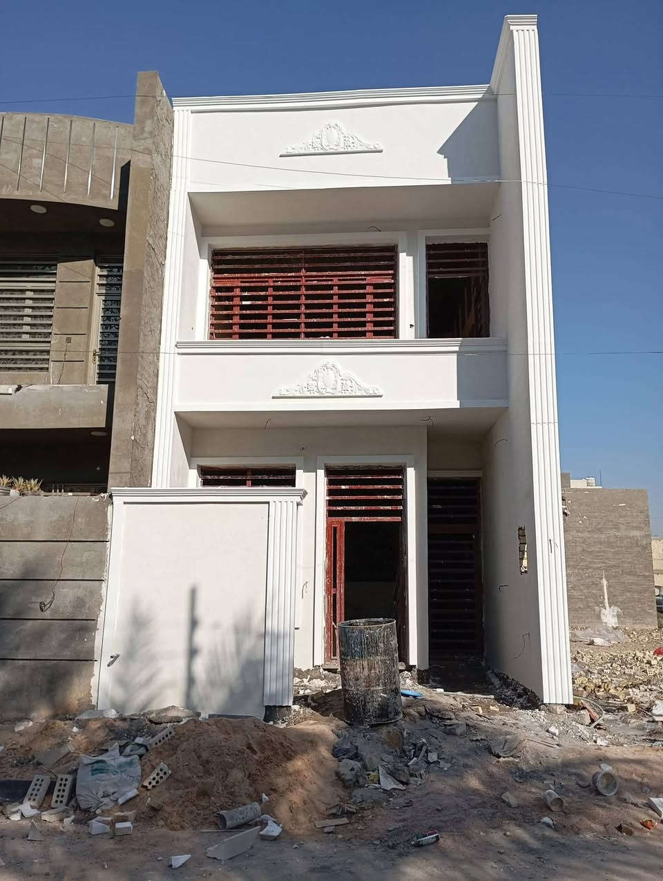 سلام عليكم خلفه جص وبورك والبخ سقل ناعم
البخ جرارء البخ تصفيرمصاطر تطبيك ارضية وجدران شغل هندسي وفول الفول وبلخدمه الستفسارالتصال بلرقم*********** كادركامل وادا البيت فارغ نبات بي وبخدمتكم
