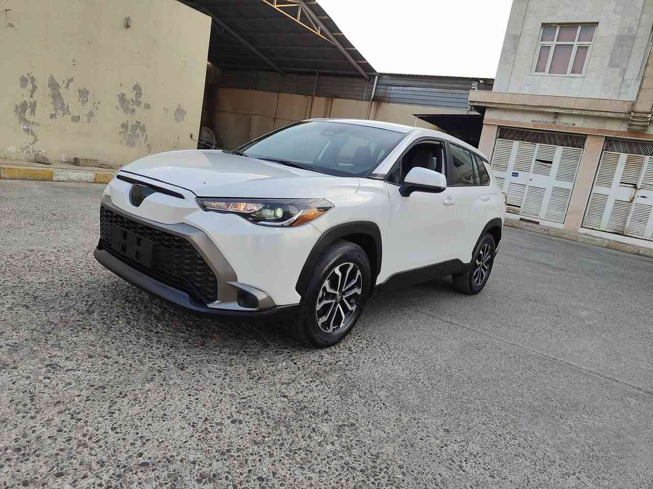 السلام عليكم
كورلا كروس هايبرد وارد امريكي 2025
السعر 168 و شوية مجال 

الضرر / بدون صبغ فقط راس بونت تعديل و اصبع چاملغ تعديل 
الممشى 5 الف ميل 
إيرباك/ استيرن و پردة سستم 
المواصفات 
تشغيل عن بعد 
بصمة
رادار 
نقط عمياء 
تحكم استيرن 
حساسات خلفية 
دفع رباعي4×4
السيارة تترقم شمالي مكان السيارة قضاء عقرة/دهوك
الهاتف *********** موجود واتساب
