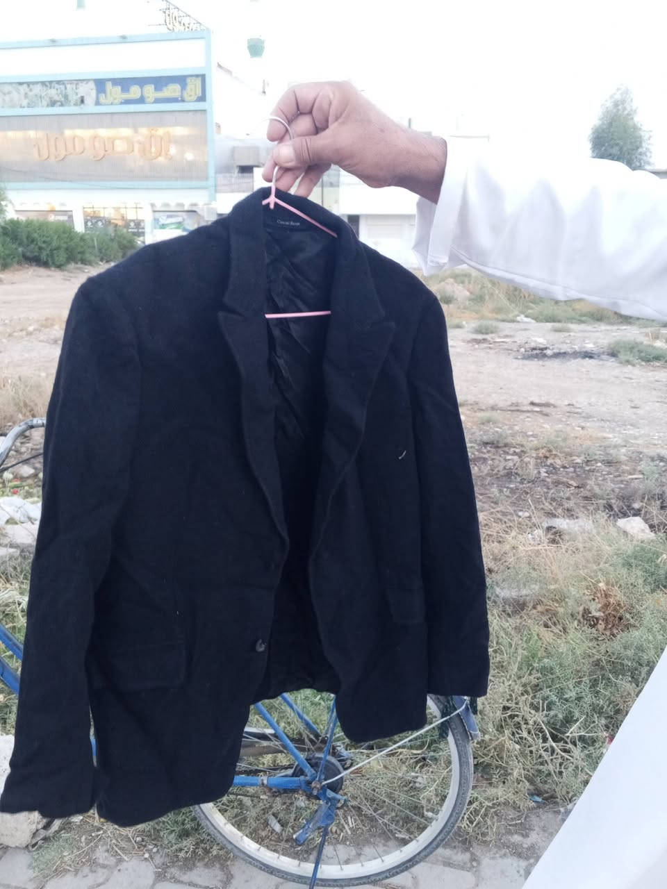 جاكيت رجالي • حي الزوراء • مقابل اقصومول