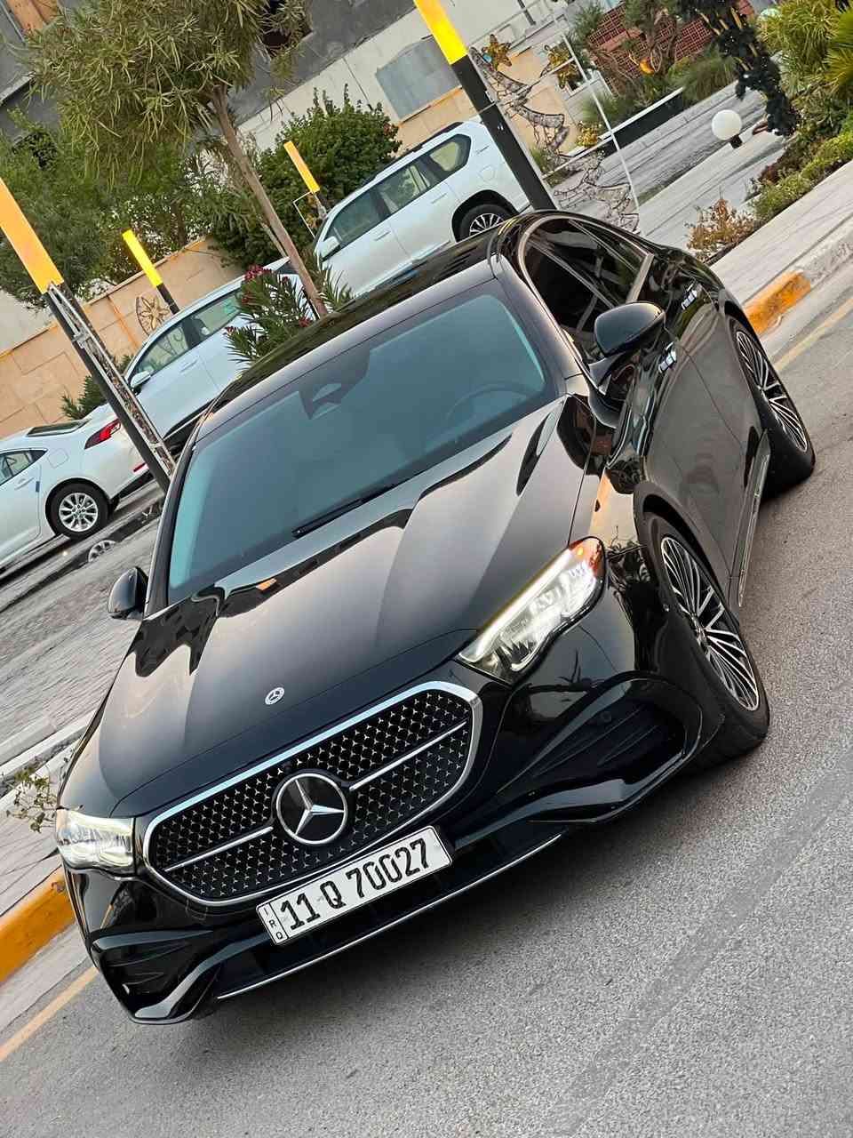 Mercedes E350 2024 السلام عليكم للبيع
AMG plus ماشية 20 الف كيلو رقم مميز
السيارة فول مواصفات 1/1 وارد امريكي جاملغ خلفي صبغ وشوي بارد بالجاملغ الخلفي الثاني بدون ايرباك لا شخوط لا رضعات ولا بوارد ابد مغلفة ppf ضمان ١٠ سنوات السيارة جديدة وبحالة الوكالة صفر مسج تضليل اصلي ألمان ضمان مفتوح السيارة كلش حلوه وجاهزة ومابيها اي نقص سعر خاص
***********
