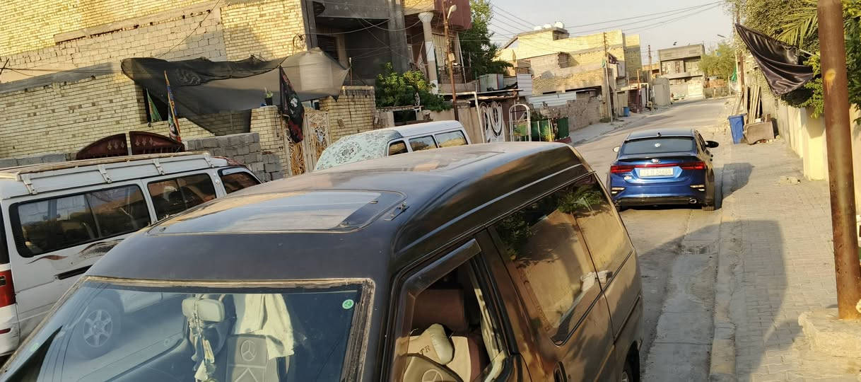 سلام عليكم فاره للبيع موديل 1998
رقم سياره بصره/خصوصي 
سنويه بعده ما منتهيه 
مكان سياره الحسينيه مال راشديه
*********** بي بس واتساب 
***********
