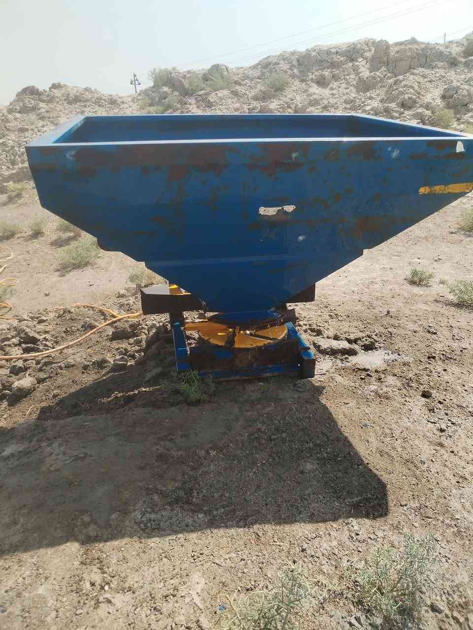 سلام عليكم البيع باذره مل 500سعر 425وبيه مجال العنوان الناصريه قضاء الغراف ***********
