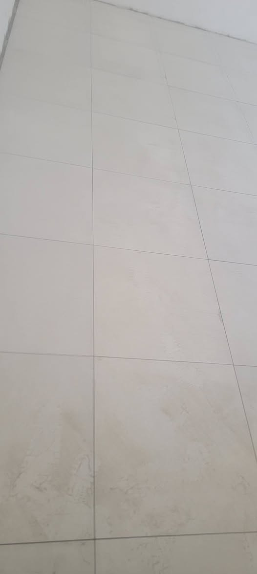 سراميك ارضي وجداري • تسليم مهندس • متفرغ حالين