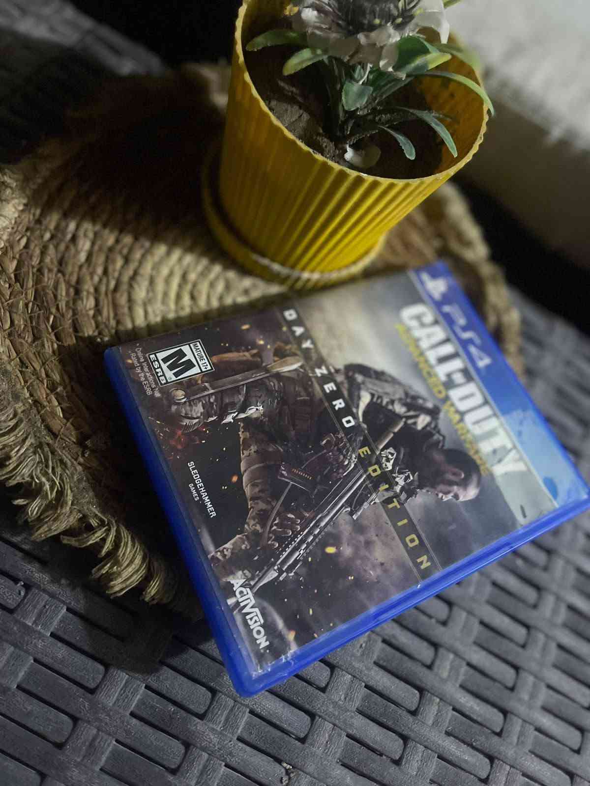 أقراص PS4 نظافة فول، شغال 100% بدون شخوذ
Battlefield V / Mortal Kombat 11 / GTA V Premium / Bloodborne / COD Advanced Warfare
السعر 60الف شلع وذا واحد ع 15الف 
مكاني بغداد وتوصيل موجود
