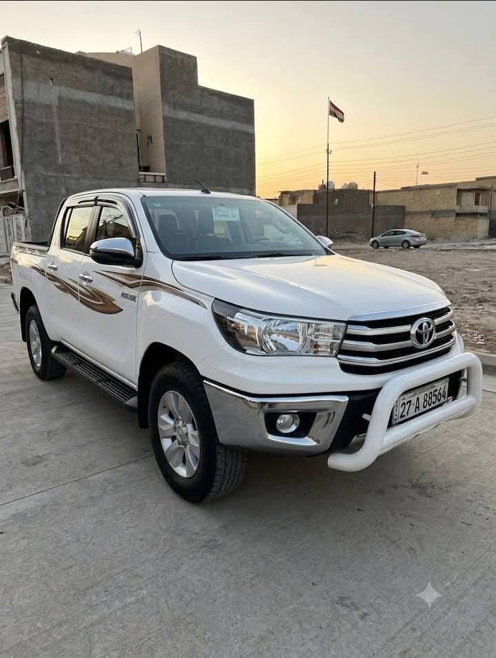 سلام عليكم تيوتا هايلوكس  موديل 2018 عالي دفع رباعي 4×4 مكفوله كفاله عامه تخم تاير  حساسات خلفيه  تبريد قطعتين رقم انكليزي تحويل مباشر  .مكان بغداد ستفسار  عل     رقم.  ***********.     ***********
