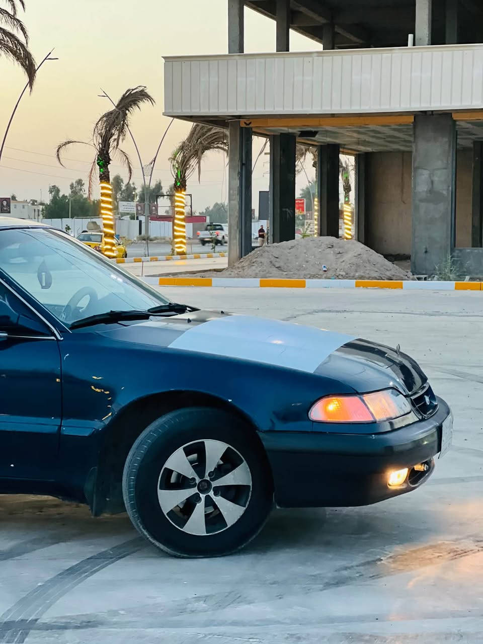السلام عليكم
للبيع هونداي سوناتا 2
رقم بغداد ,مشروع وطني ,تحويل بشرط 

موديل: 93
محرك:2000,كير عادي 
كير ومحرك كفاله بشرط 
لون سياره :كحلي 
 مصبوغه جماليه سياره بدون ضربه 

ميكانيك بشرط 
حداديه إماميه خلفيه جاهزه 
صدر خلفي امامي  جديد 
كهربائيات كامله كله شغاله 
بجم لايتات شغال
كيجات سرعه بانزين شغال 
سنتر لوك تصعيد جام 
تخم تاير جديد 
باتري جديد 
فيتبم جديد 
غرفتها سياره جديده ☑️

سياره جاهزه مابيه اي نقص 

العنوان/ ديالى الخالص 

السعر / خاص 

الاستفسار / ***********
