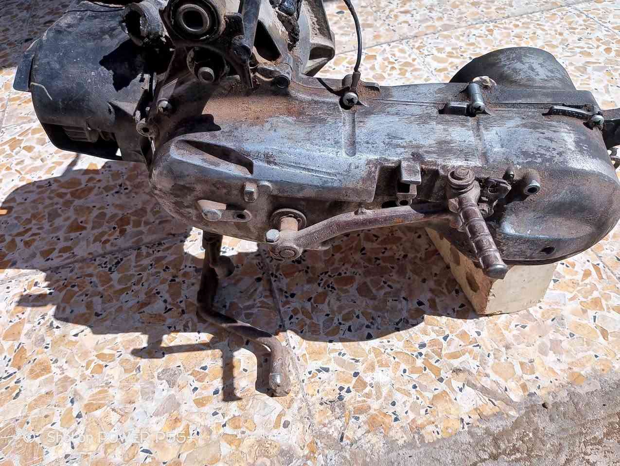 سلام عليكم  مكينه دراجه بطه ٦٠ ترهم لجميع انواع الدراجات ٦٠
مكينه شغاله وناعمه وعلى حسب الاصول تحتاج كابريتر تاير كلجات نضاف 
سعره ٣٠ وبيه مجال حك الجيه 
مكاني الكاضميه ***********
