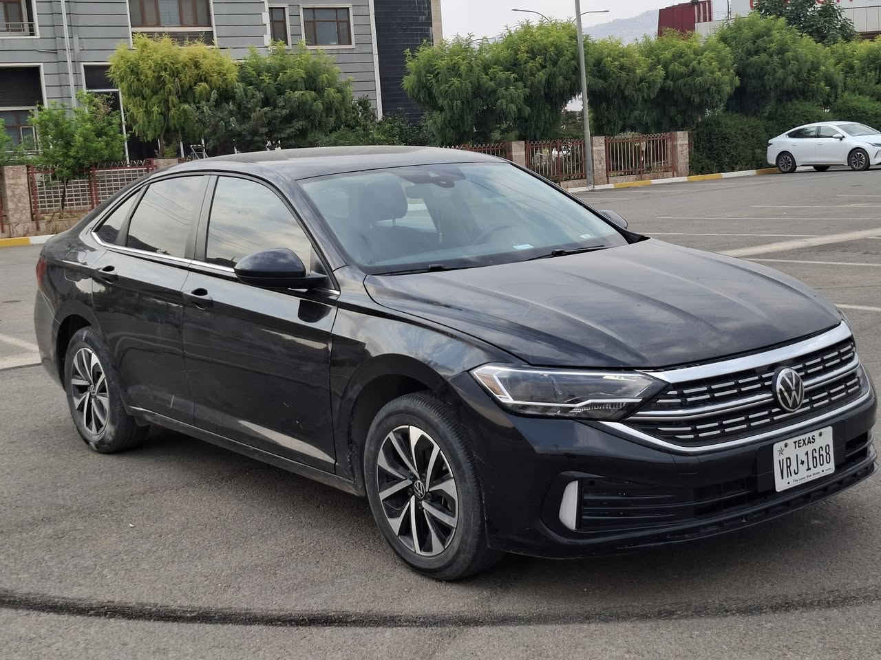 سەرەتا بەناوی خوای گەورە
جیتای 2024 s sport بۆ فرۆشتن لە ڕانیە 
٢ پارچەی بۆیاخە بەبی ناو گرتن ئیرباگ شان و سوکان تەقیوە
سوکان بیلادی داندراوەتەوە ڕادار ئاوێنە ڕادار کامیرا ٣٦٠ کاتی نەشکاوە سعری ١٢٨ گەڵاو مامەڵەیە ***********
ڕەسمی عادیسەکەم داناوە
