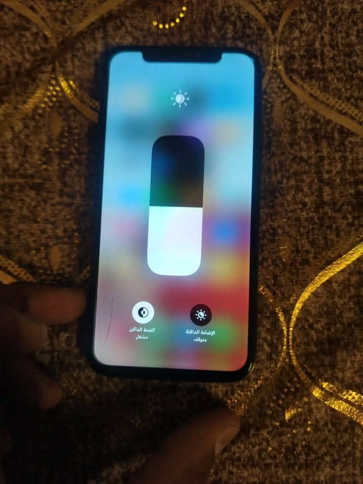 جهاز iPhone X نضيف مبدل بطارية  100 ومبدل شاشة درجة أولى الذاكرة 256 السعر 150 بي مجال شي قليل الشراي يتصل  ***********
