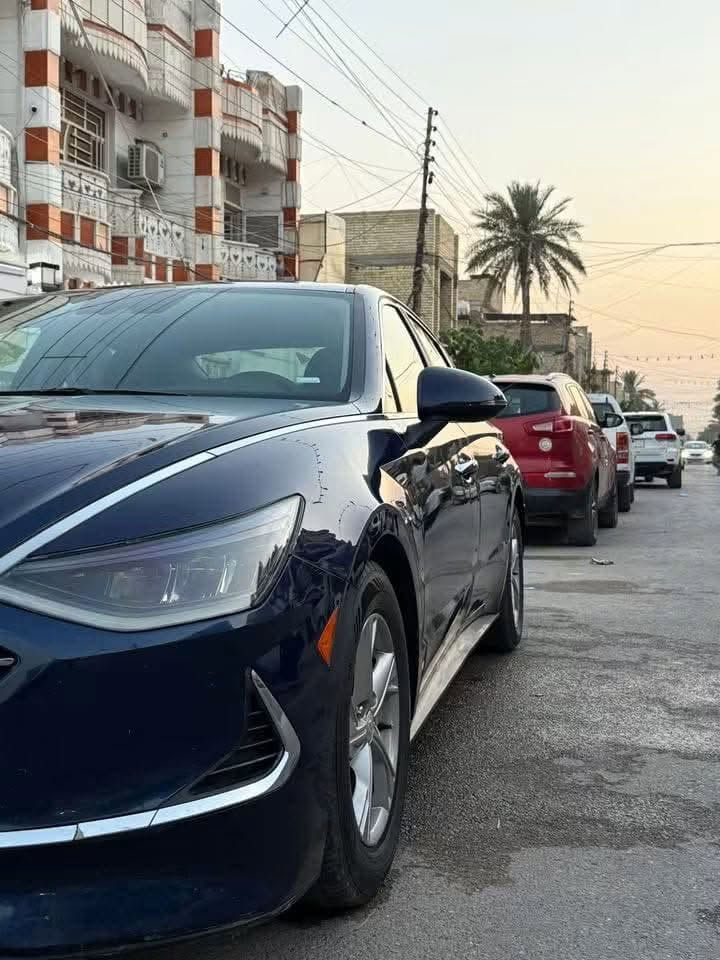 سوناتا 2021 رقم بغداد الانكليزي بأسمي
محرك (2500) تنفس طبيعي كير محرك بشرط

سياره مواصفات نص فول 
 شاشه كبيره 
شاشة اعطال 
تبريد ثلج مال شركة هونداي 
سايد بريك بصمه 
اوتو هولد 
كير بيانوو 
رادار امامي 
تحديد مسار 
مثبت سرعة  
4 وضعيات قياده 
Sports + smart+costume+normal
مانع انزلاق 
مراة تعتيم 
سياقه ذاتيه  
ماشيه ( ٧٥  ) حقيقي

سياره حادثه كلش حلو فقط 
باب سايق مبدل + باب خلف صدر مبدل وربع جاملغ الخلفي مصبوغ 

الباقي مكفول من صبغ 

السياره كلش جديده ترايها وين ما يعجبك 
السعر 135$$
للاستفسار ‭***********‬
