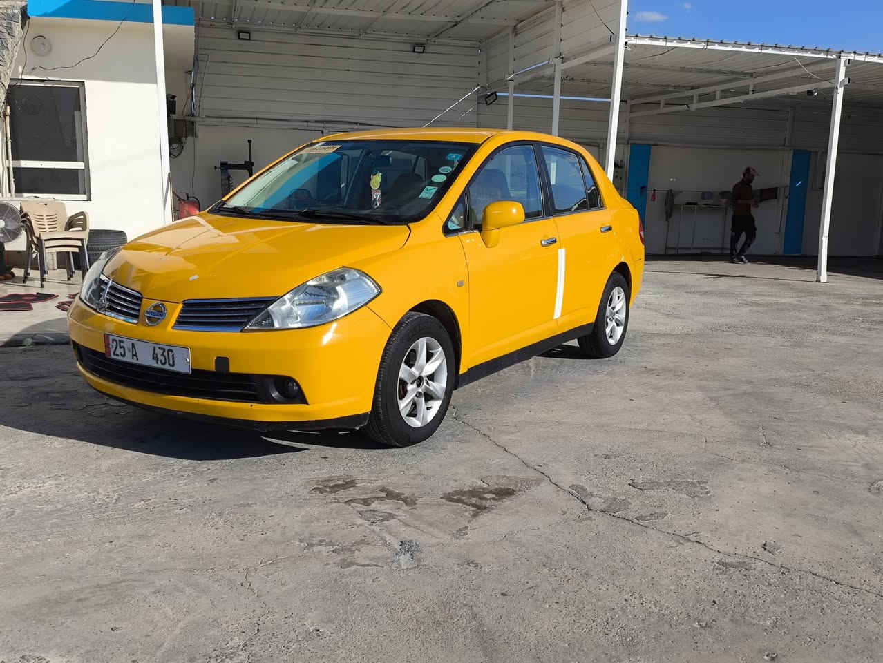 نيسان تيدا للبيع موديل 2006 جاهزه مابيها نقص برغي تبريد ثلج محرك وكير مابيهن عيب طخم تاير جديد صدر جديد كهربائيات كلهن شغالات حت كلوب السيرفس مامشتغل بل دشبول   بوجهك للشغل وترايك وين ميعجبك ضرر جامرلغ جرف السكن بي تعديل حار وبطانه الجمارلغ السكن بي تعديل بصيط السياره شواصيها كلهن سليمات خلفي امامي مابيهن عيب كوبون بانزين موجود بيها  السعر 55$ وبيها مجال مكاني كركوك حي عدن *********** ///// ***********

