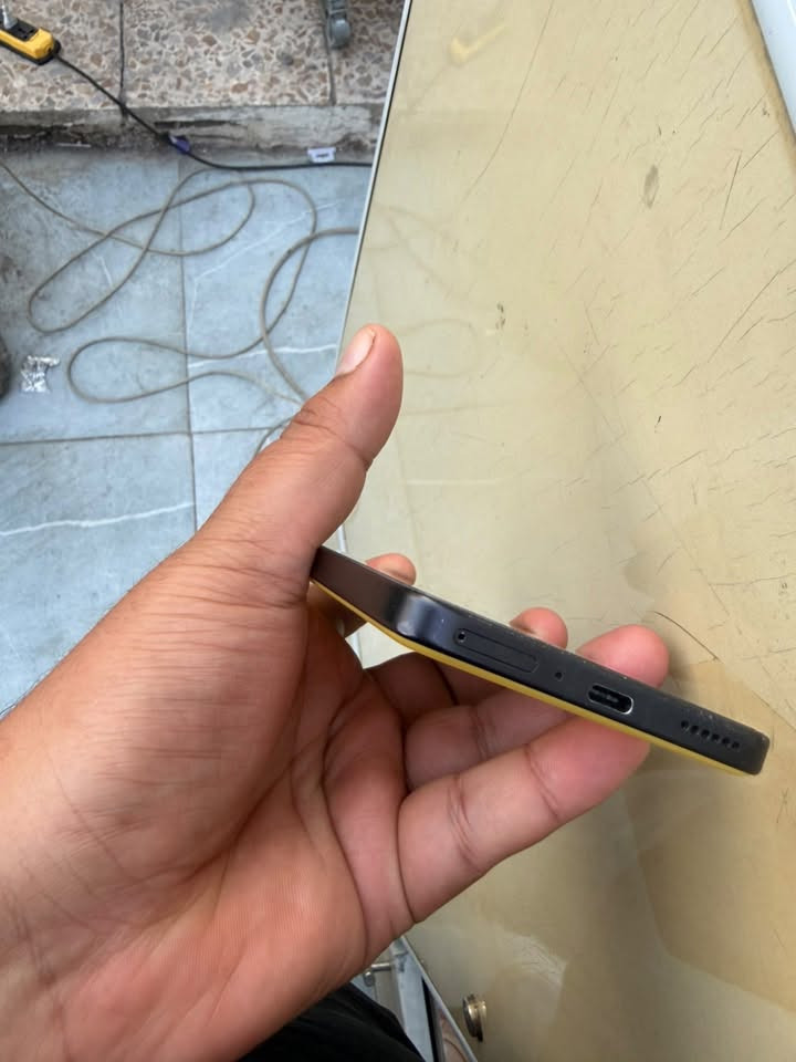 Poco F7ultra

512 الذاكره 
بطاريه99
 الجهاز نضيف 
بدون ملحقات 
السعر600

***********
