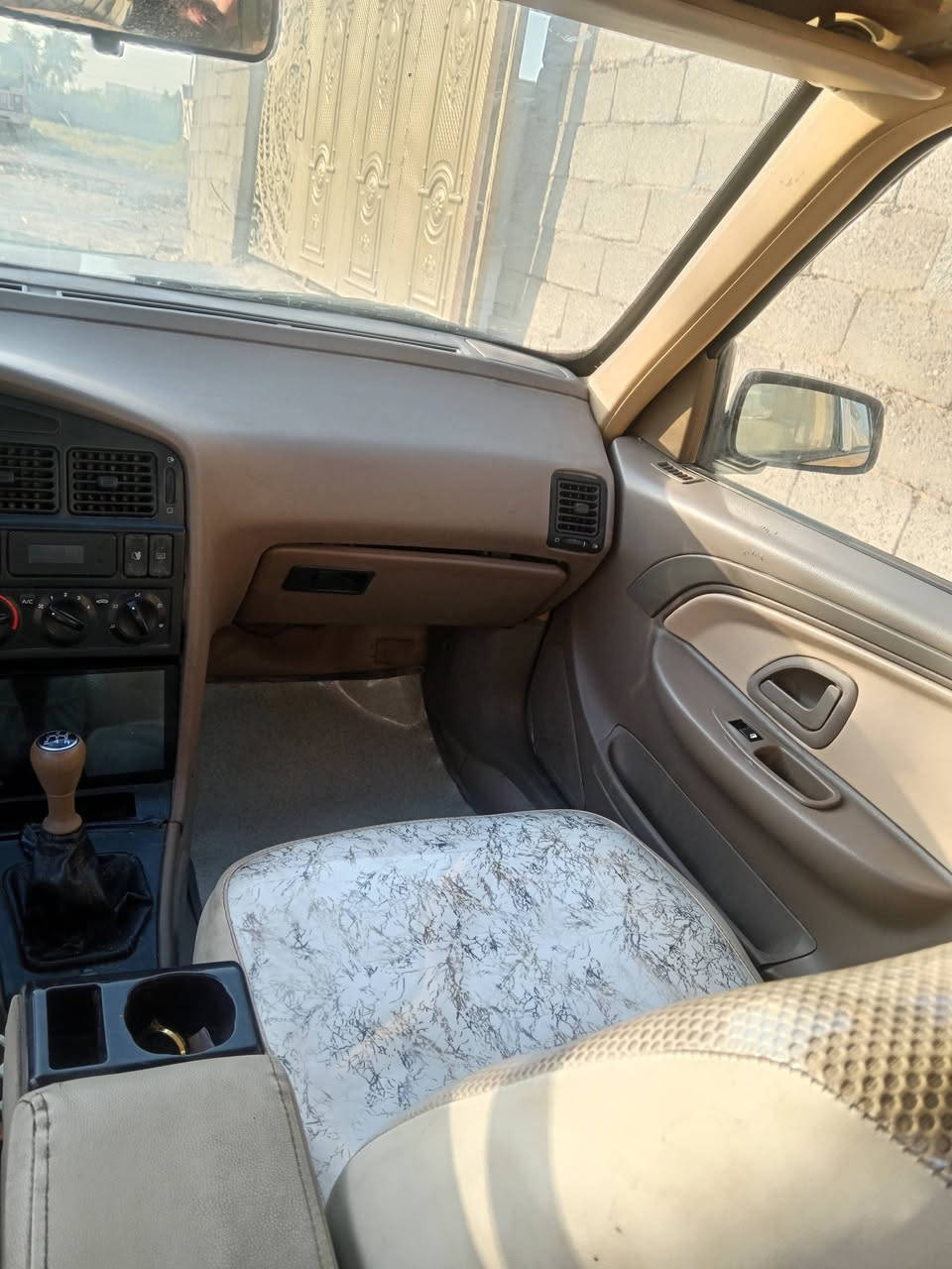 سلام عليكم البيع بيجو اكد موديل 2016
***********
