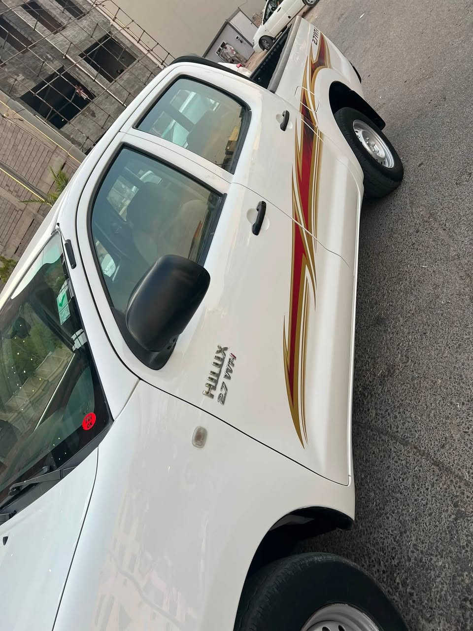 TOYOTA 2010
*********** 
دوو جێی بچووکی سبوغە جێیەکی بچووکی تەعدیلە
مەکینە نەکرایتەوە 
٢٠٠ هەزار ڕۆیشتیە
١٥٠ وەرەقە
