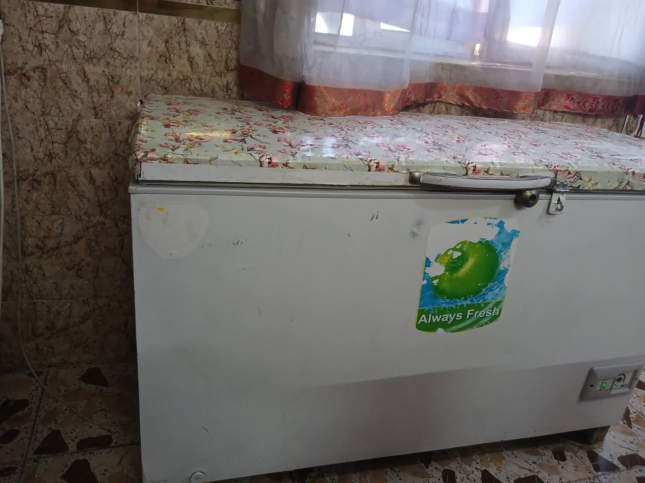 طباخ السعر200 وبي مجل المجمده السعر250 /***********
