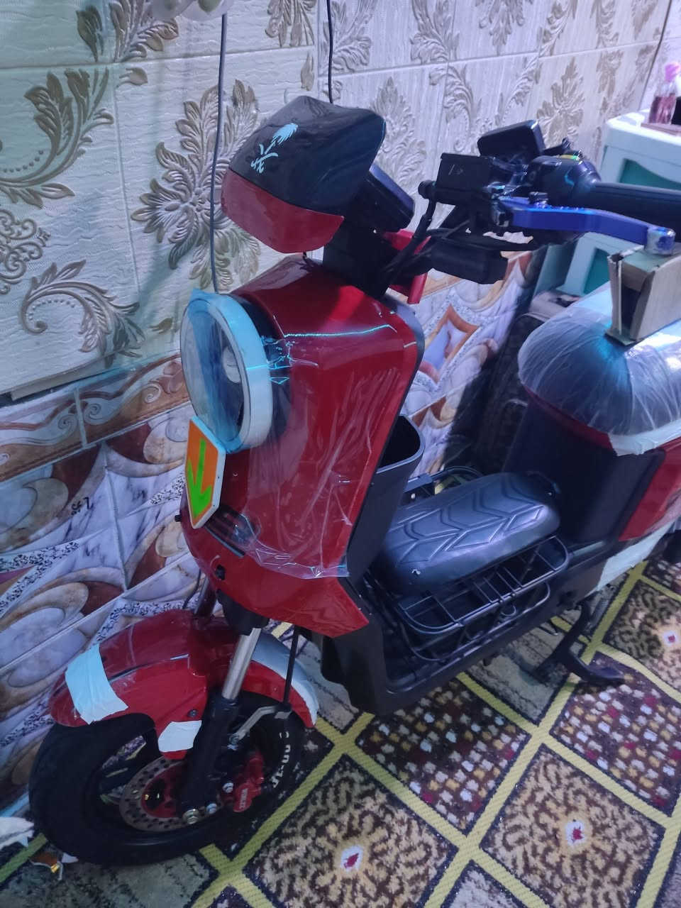سلا عليكم دراجه لبيع لون حمر لبطاريات 32دراجه وياهه وصل مال وكيل ول سعر475وبيه شي بصيط لتواصل خاص***********مكان بصره
