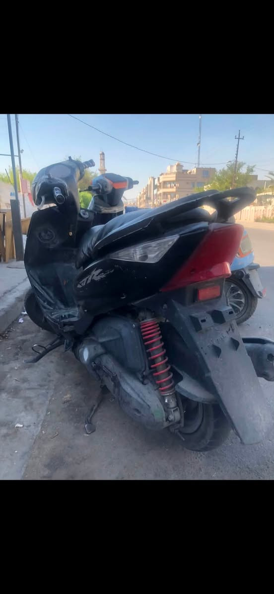 🚨 دراجة للبيع 🚨
اسم الدراجة: ثعلب ماكس 140 🏍️
💰 السعر: 275 قفل قفل
🔄 نوع البيع: متوازي ع بيع

الدراجة بيها نقوصات بالبطارية وشوية ترتيبات، بس هيّه شغّالة وتوديك وتجيبك وين ما تريد، ومناسبة للشغل والاستخدام اليومي.

📞 للتواصل: ***********

