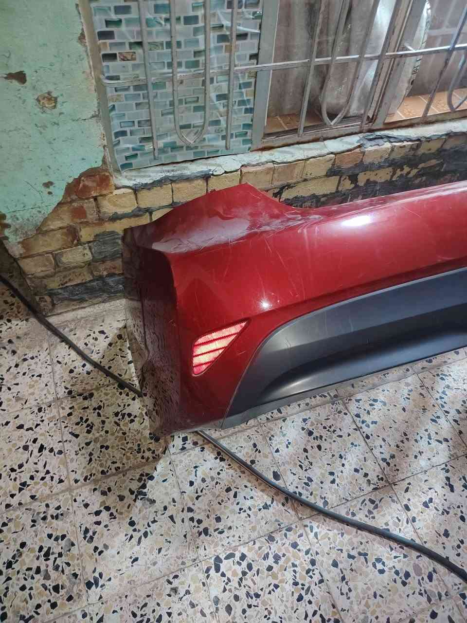 السلام عليكم من رخصة المدير دعاميه خلفيه سوناتا مضلع ٢٠١٤ رياضي كامله مكمله تفصيخ أصلي للبيع سعرها ١٧٥.. *********** واتس اب مفتوح
